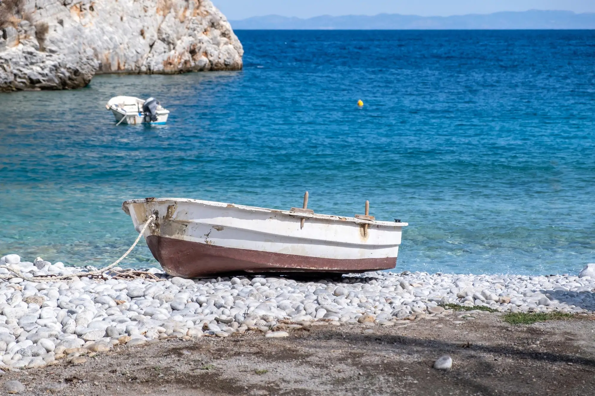 laconia-mani-beach